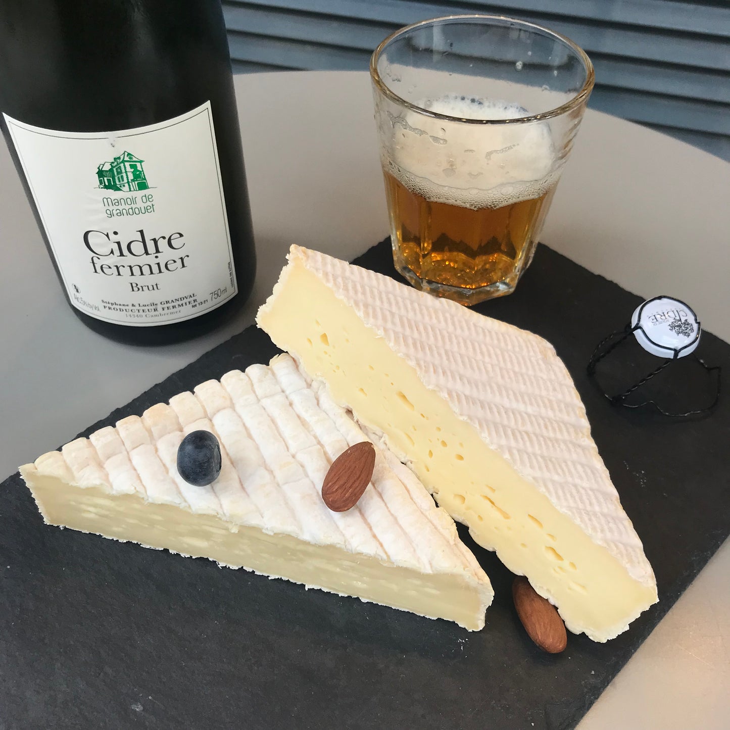 Pont l'Évêque AOP, Calvados, Pays d'Auge / Demi