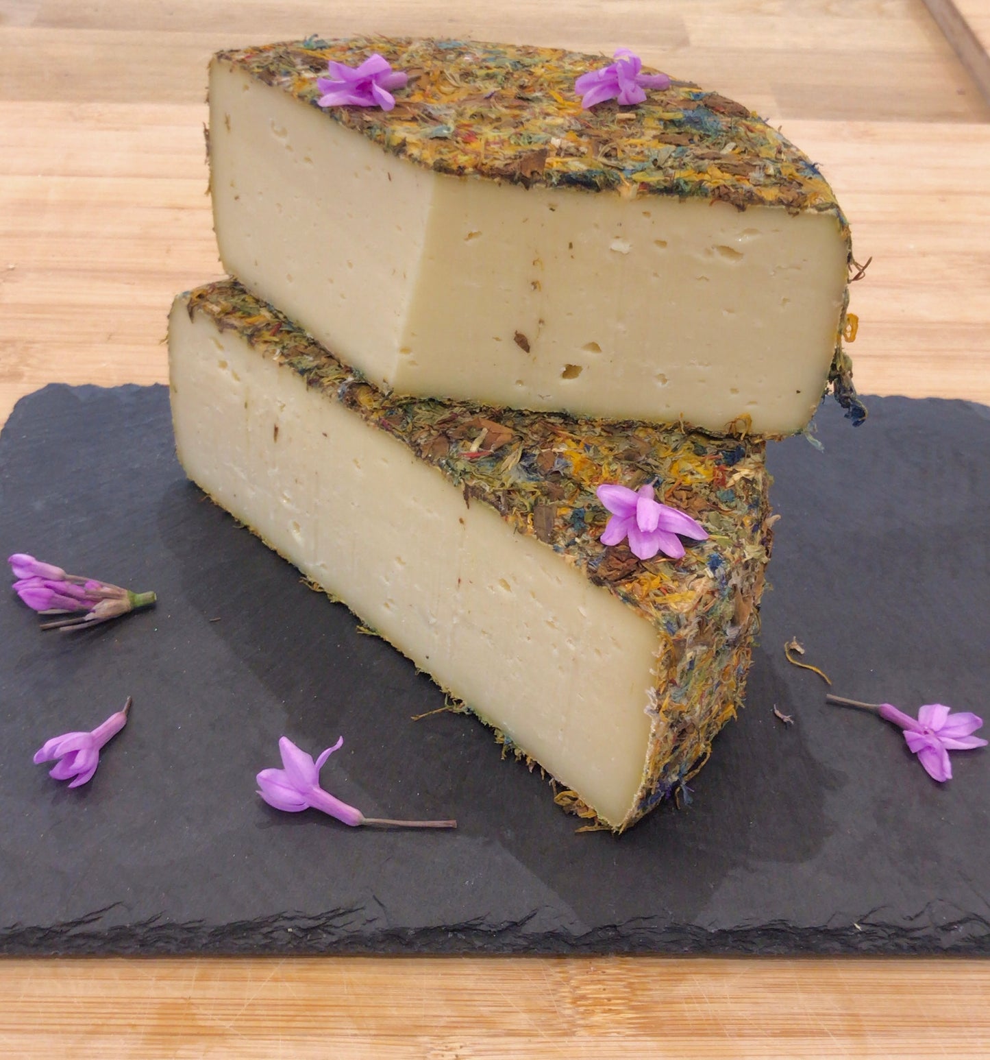 Tommette fermière aux fleurs des Vosges / Env. 250 gr